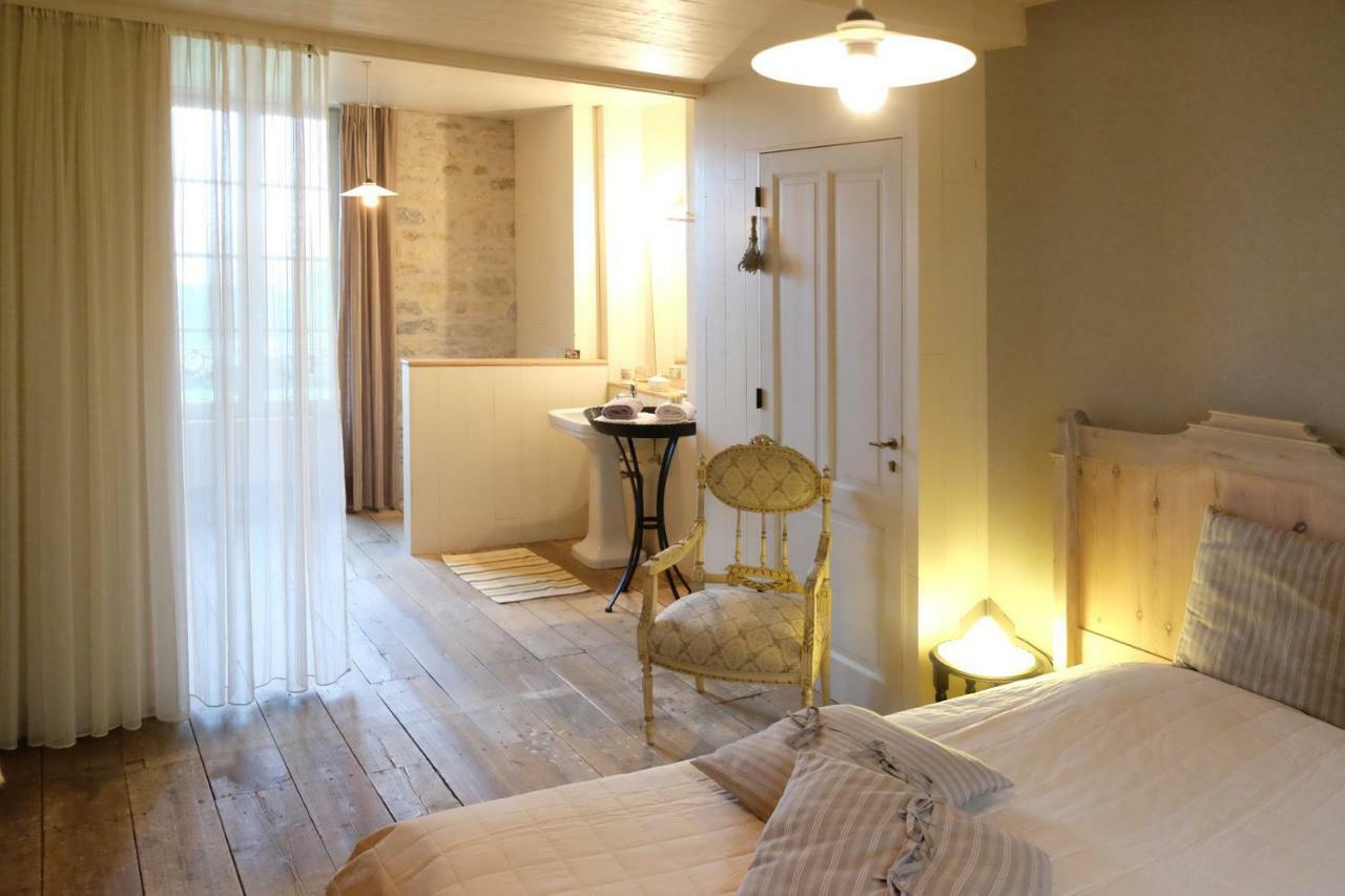 Le Couvent De Neuviale Bed & Breakfast Parisot  Exterior photo