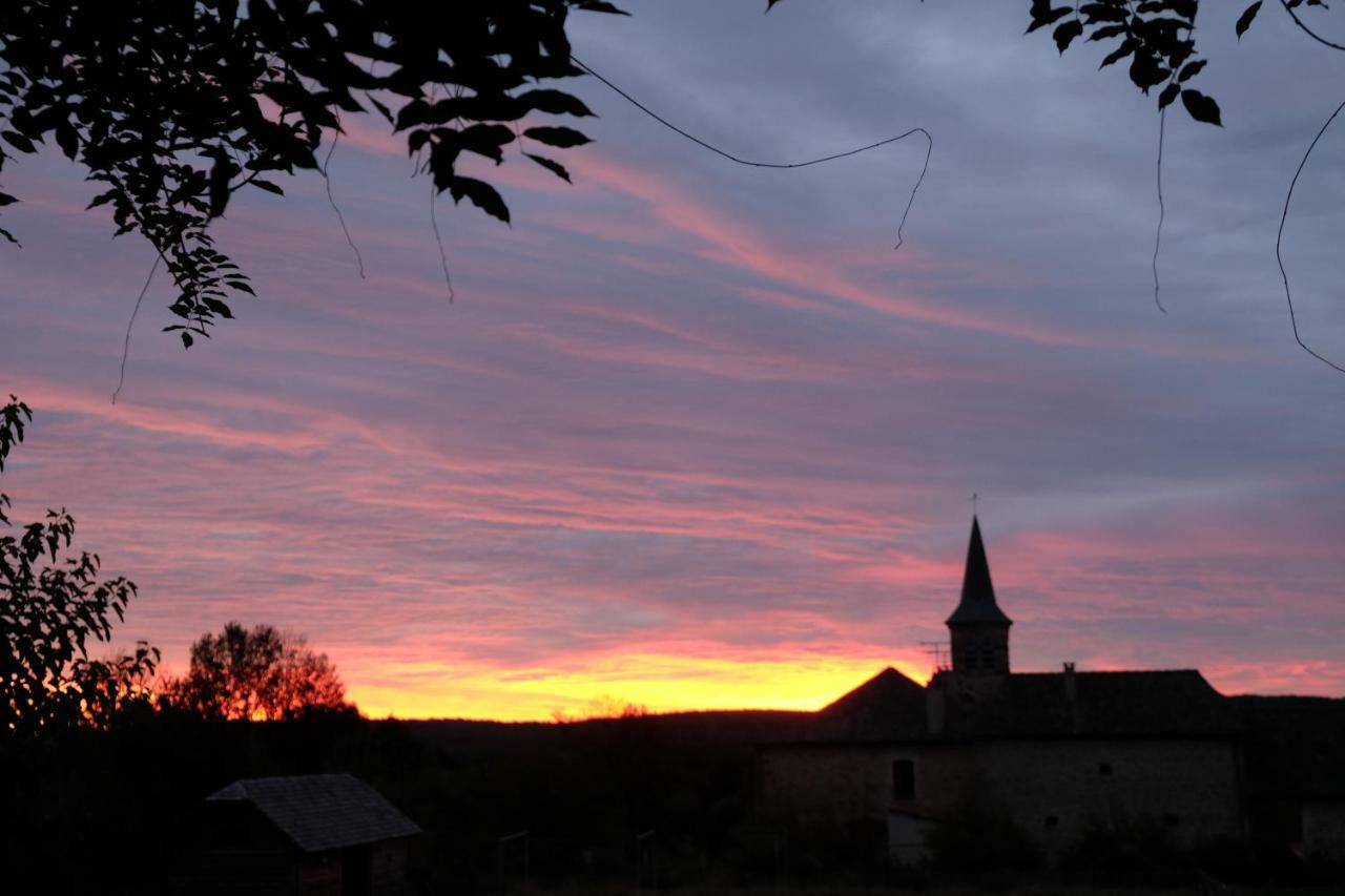 Le Couvent De Neuviale Bed & Breakfast Parisot  Exterior photo